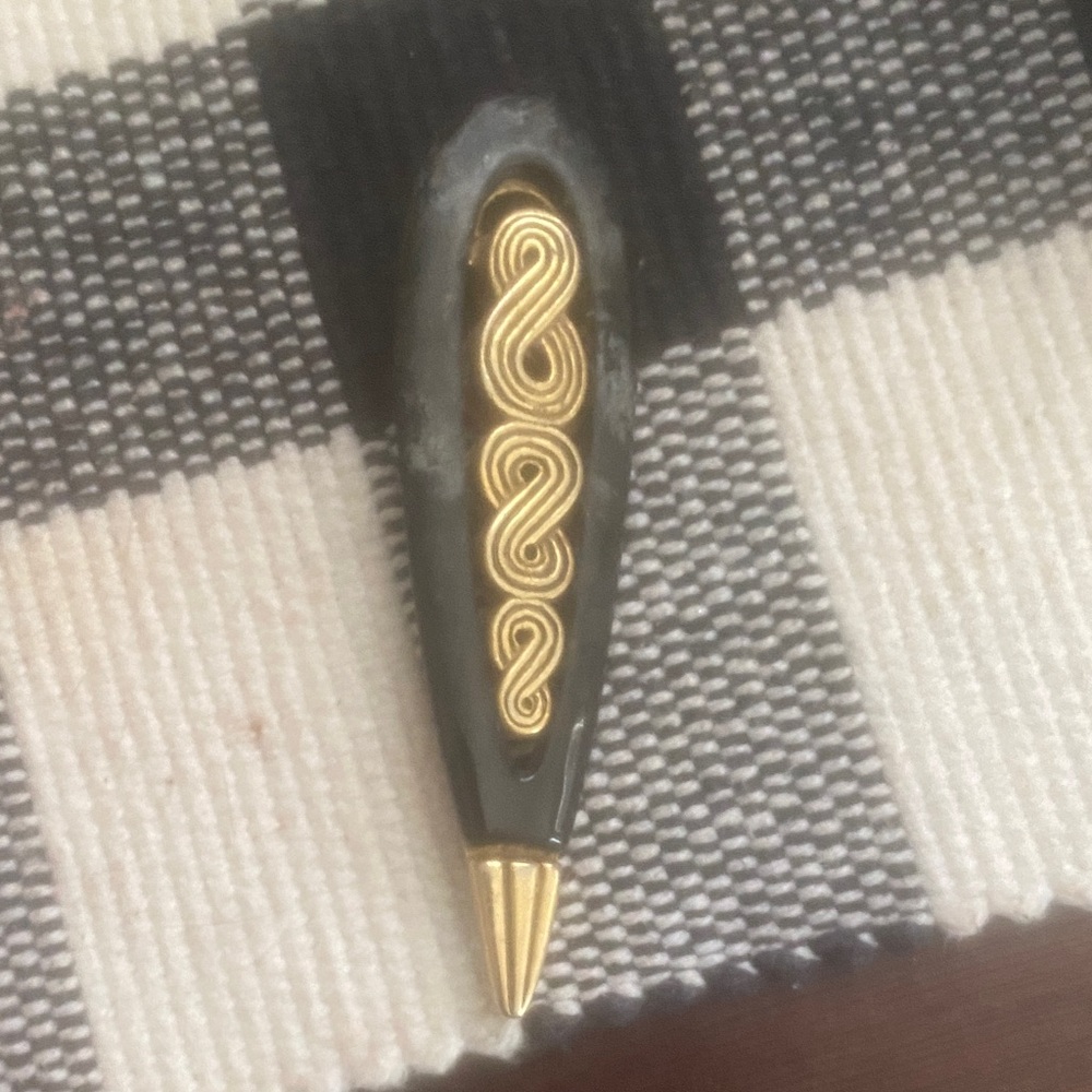 Black and Gold Decorative Pen